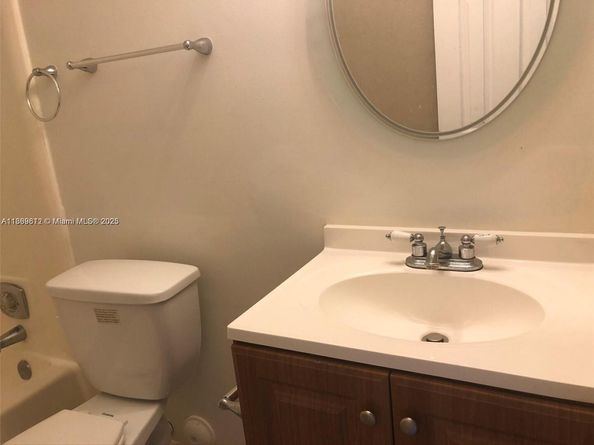 7215 SW 11th Ct, North Lauderdale FL 33068