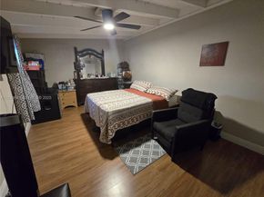 6626 SW 1st Ct, Pembroke Pines FL 33023