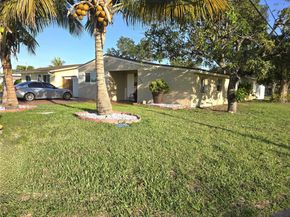 6626 SW 1st Ct, Pembroke Pines FL 33023