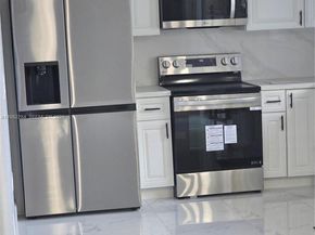 252 NE 212th Ter, Miami FL 33179