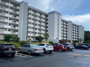 5860 NW 44th St 102, Lauderhill FL 33319