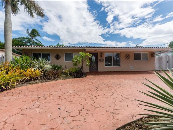 10260 SW 48th St, Miami FL 33165