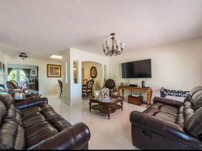 10260 SW 48th St, Miami FL 33165