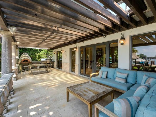 744 Lakeview Dr, Miami Beach FL 33140