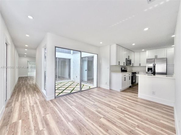 5028 NW 6th St, Delray Beach FL 33445