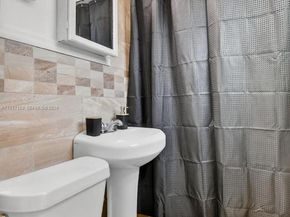 643 NE 130th St, North Miami FL 33161