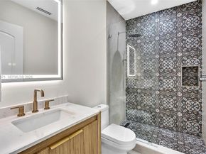 1636 SW 9th St, Miami FL 33135