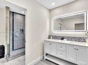 1636 SW 9th St, Miami FL 33135