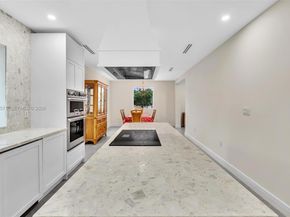 1636 SW 9th St, Miami FL 33135