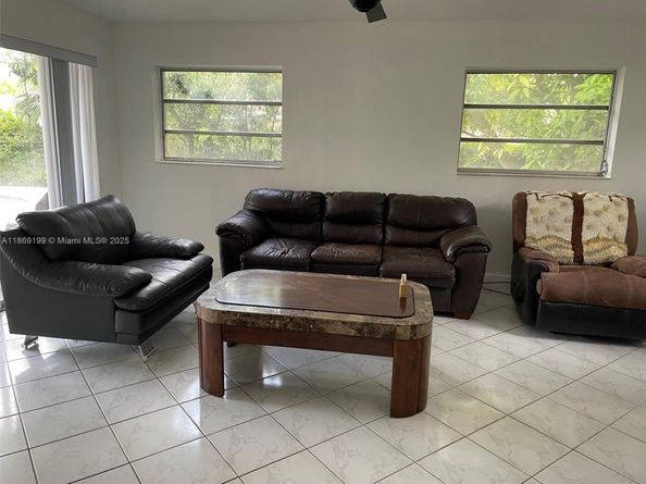 7435 SW 146th Ct, Miami FL 33183
