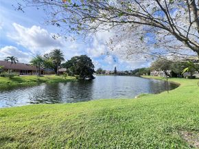 7852 NW 7th Ct, Plantation FL 33324