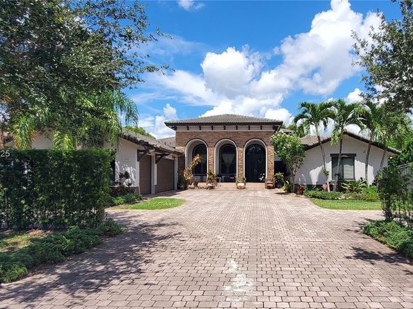12965 SW 197th St, Miami FL 33177
