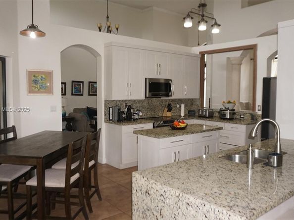 12965 SW 197th St, Miami FL 33177