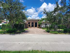 12965 SW 197th St, Miami FL 33177