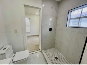 1800 SW 3rd St  unit B, Miami FL 33135