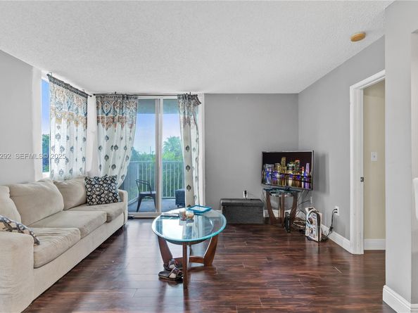 850 N Miami Ave W408, Miami FL 33136