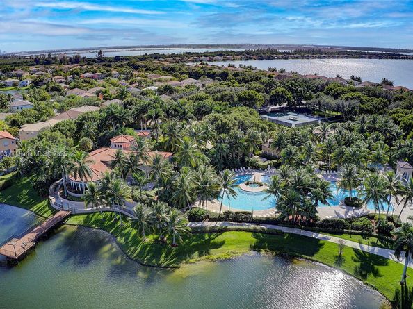4971 SW 158th Ave, Miramar FL 33027