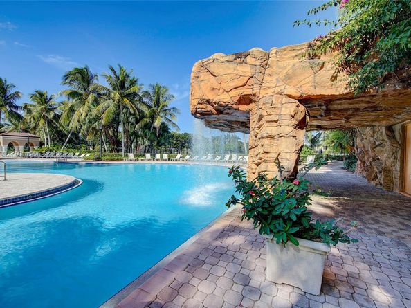 4971 SW 158th Ave, Miramar FL 33027