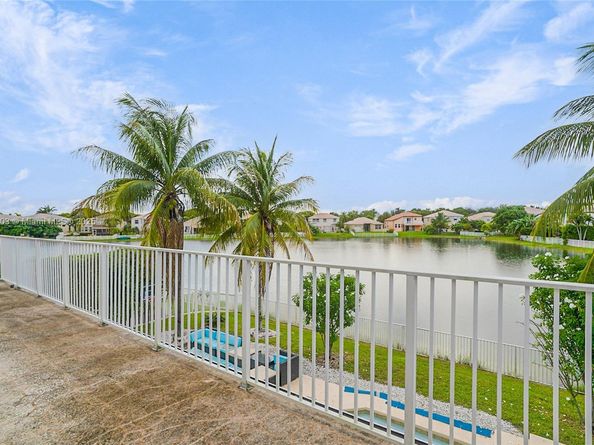 4971 SW 158th Ave, Miramar FL 33027
