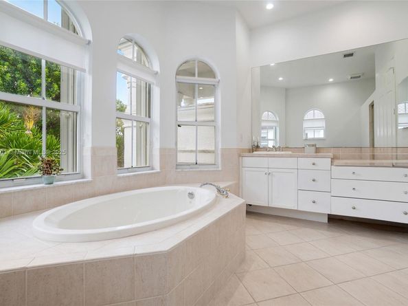 4971 SW 158th Ave, Miramar FL 33027