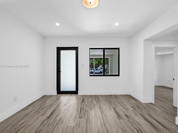 1847 NW 82nd St, Miami FL 33147