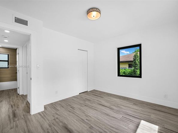 1847 NW 82nd St, Miami FL 33147