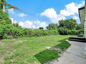 1847 NW 82nd St, Miami FL 33147