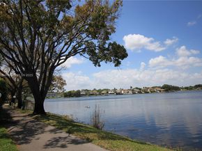 901 Colony Point Cir 102, Pembroke Pines FL 33026