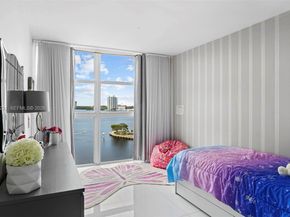 1000 W Island Blvd 812, Aventura FL 33160