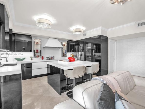 333 Las Olas Way 2409, Fort Lauderdale FL 33301