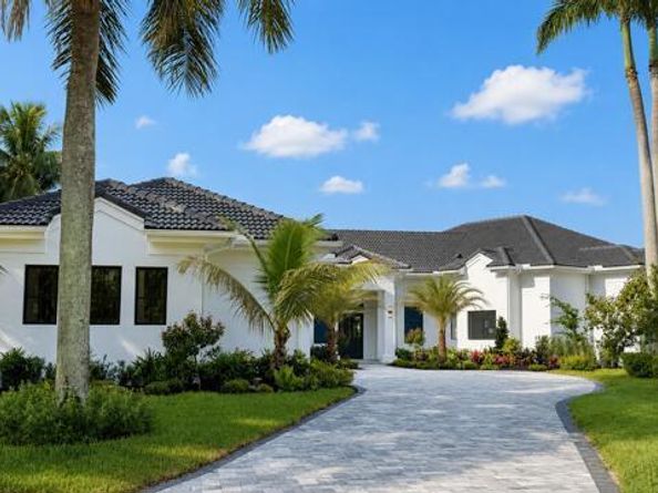 2525 Seminole Circle, West Palm Beach FL 33409