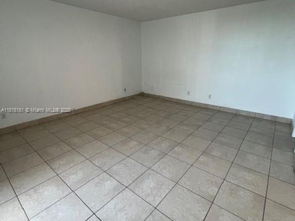 13499 Biscayne Blvd 602, North Miami FL 33181
