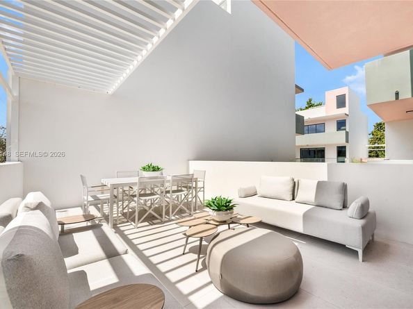 721 SW 11th Street A, Miami FL 33129