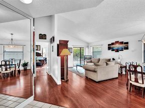 631 SW 113th Ave, Pembroke Pines FL 33025
