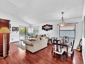 631 SW 113th Ave, Pembroke Pines FL 33025