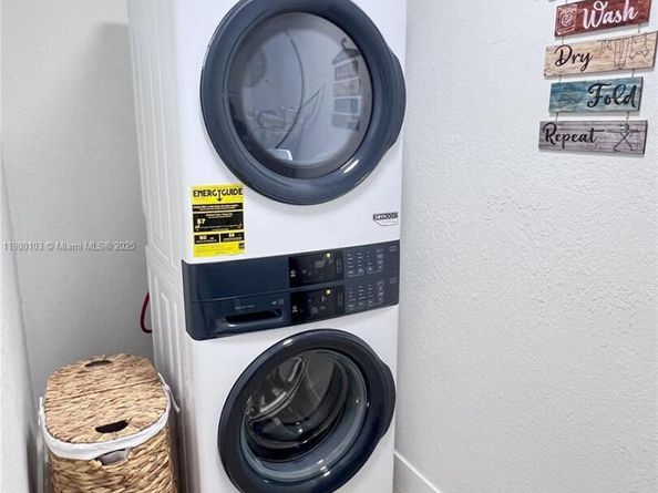 515 NW 30th Ter, Fort Lauderdale FL 33311