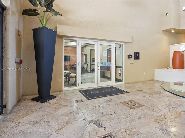 520 SE 5th Ave 1707, Fort Lauderdale FL 33301