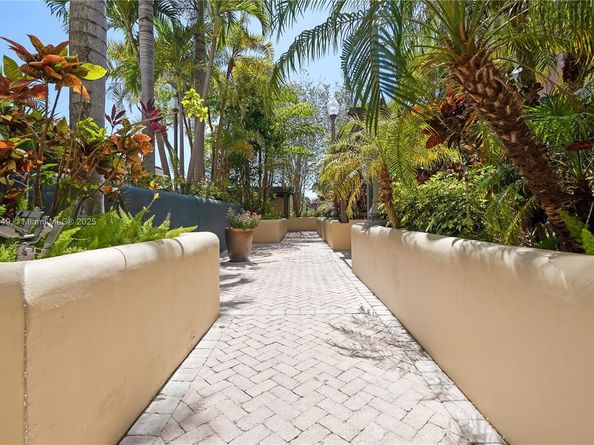 520 SE 5th Ave 1707, Fort Lauderdale FL 33301