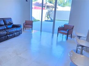 2105 NE 40th Ave, Homestead FL 33033