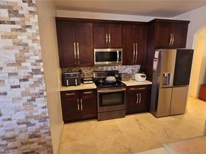 2105 NE 40th Ave, Homestead FL 33033