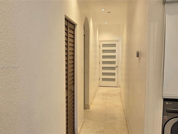 2105 NE 40th Ave, Homestead FL 33033
