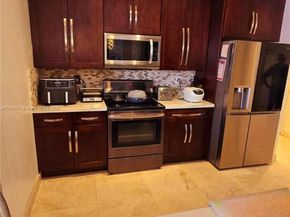 2105 NE 40th Ave, Homestead FL 33033
