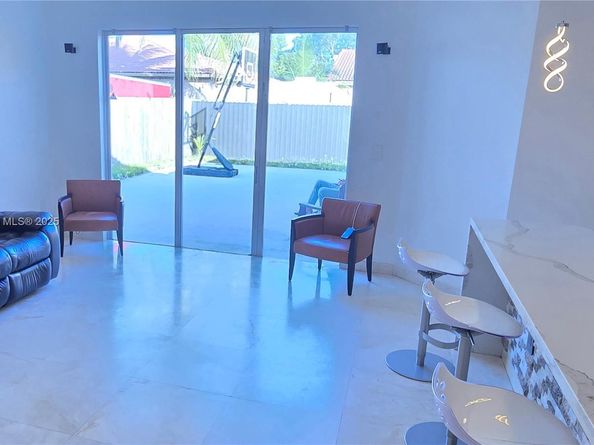 2105 NE 40th Ave, Homestead FL 33033