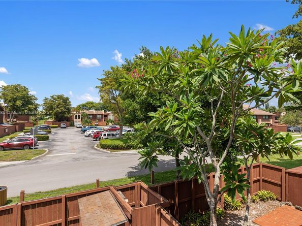 6411 SW 116th Ct F, Miami FL 33173