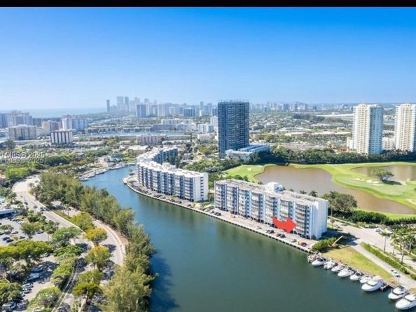 400 Diplomat Pkwy 302, Hallandale Beach FL 33009