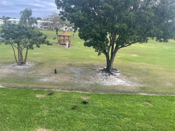 2750 W Golf Blvd 233, Pompano Beach FL 33064