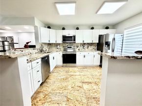 934 NE 27th Ave, Hallandale Beach FL 33009