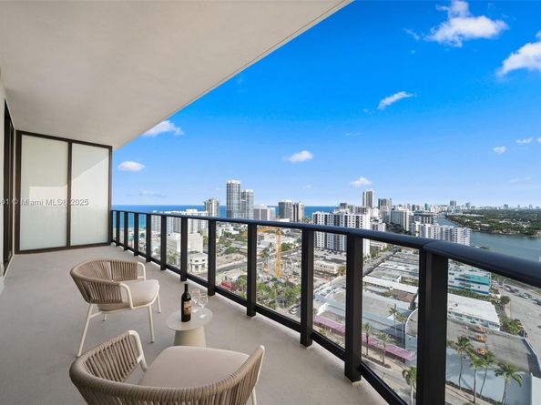 580 72nd St 1908, Miami Beach FL 33141