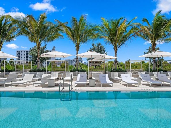 580 72nd St 1908, Miami Beach FL 33141