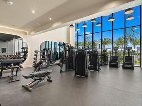 580 72nd St 1908, Miami Beach FL 33141